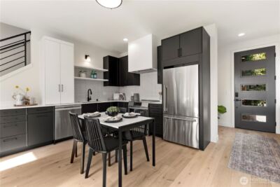 2560 30th Avenue W, Seattle, WA 98199 - Photo 7