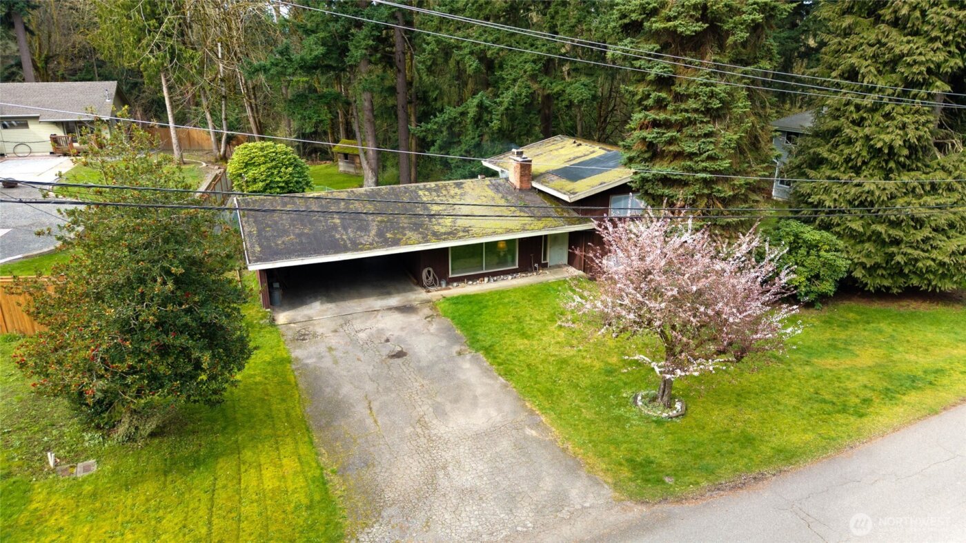 15709 76th Place NE, Kenmore, WA 98028