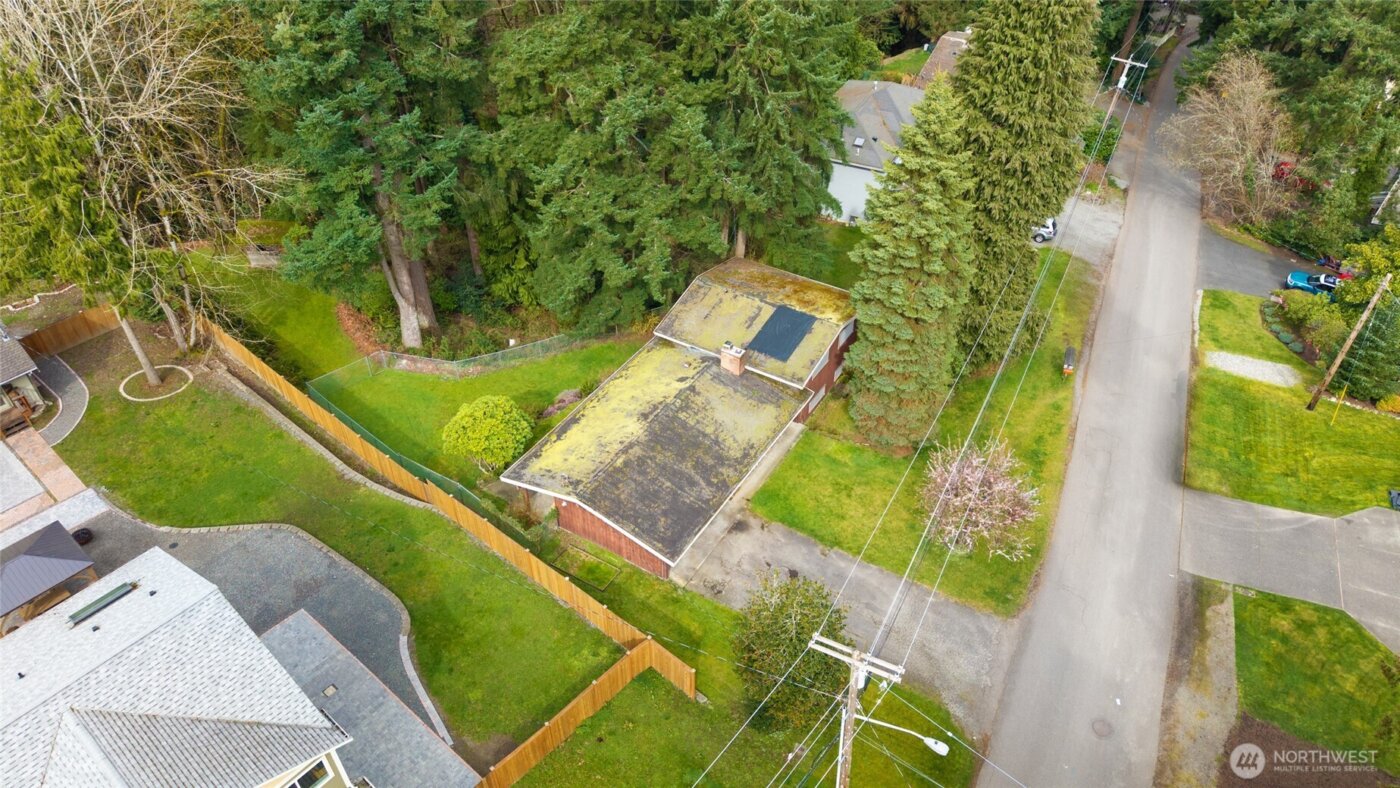 15709 76th Place NE, Kenmore, WA 98028