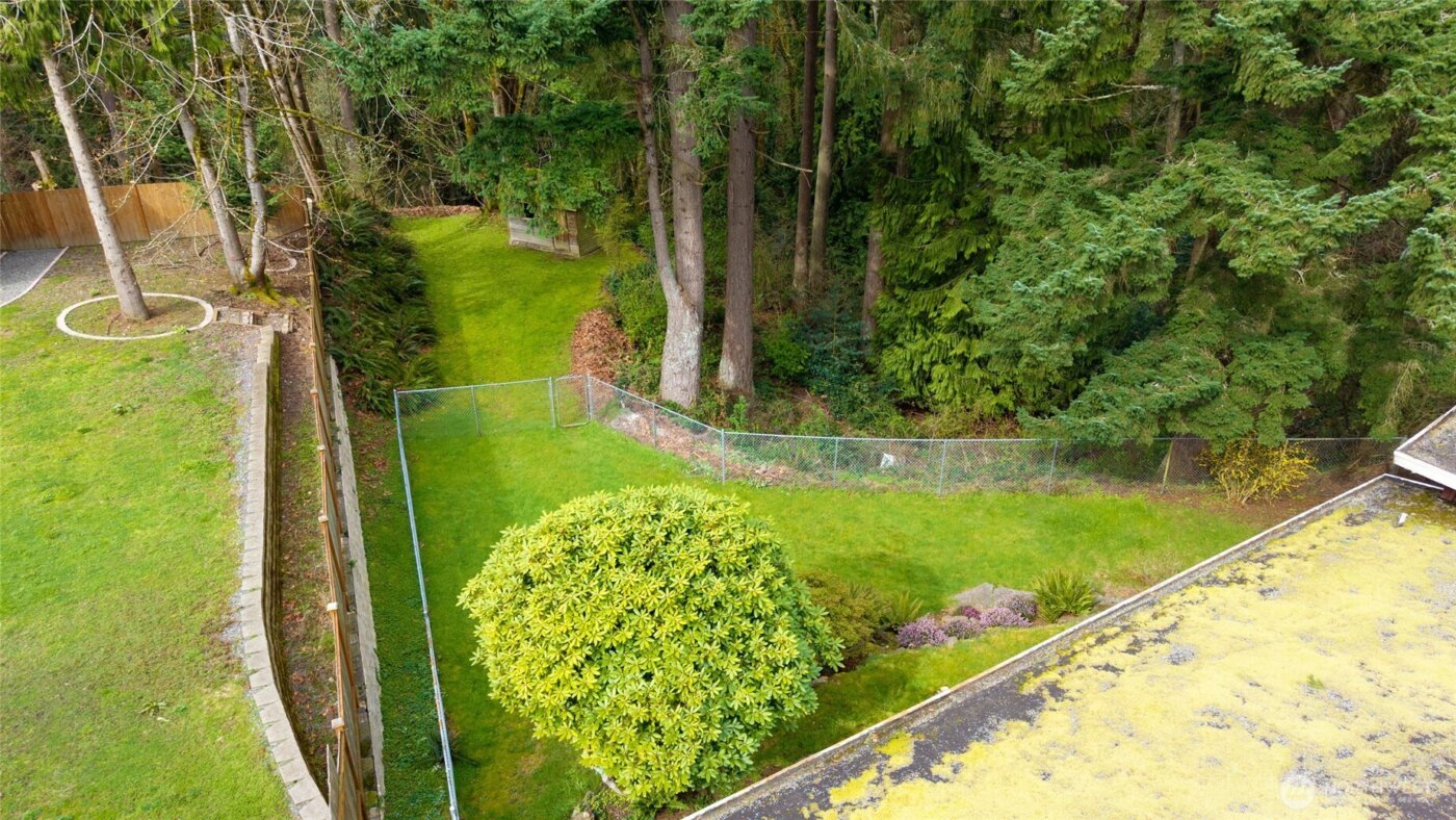 15709 76th Place NE, Kenmore, WA 98028