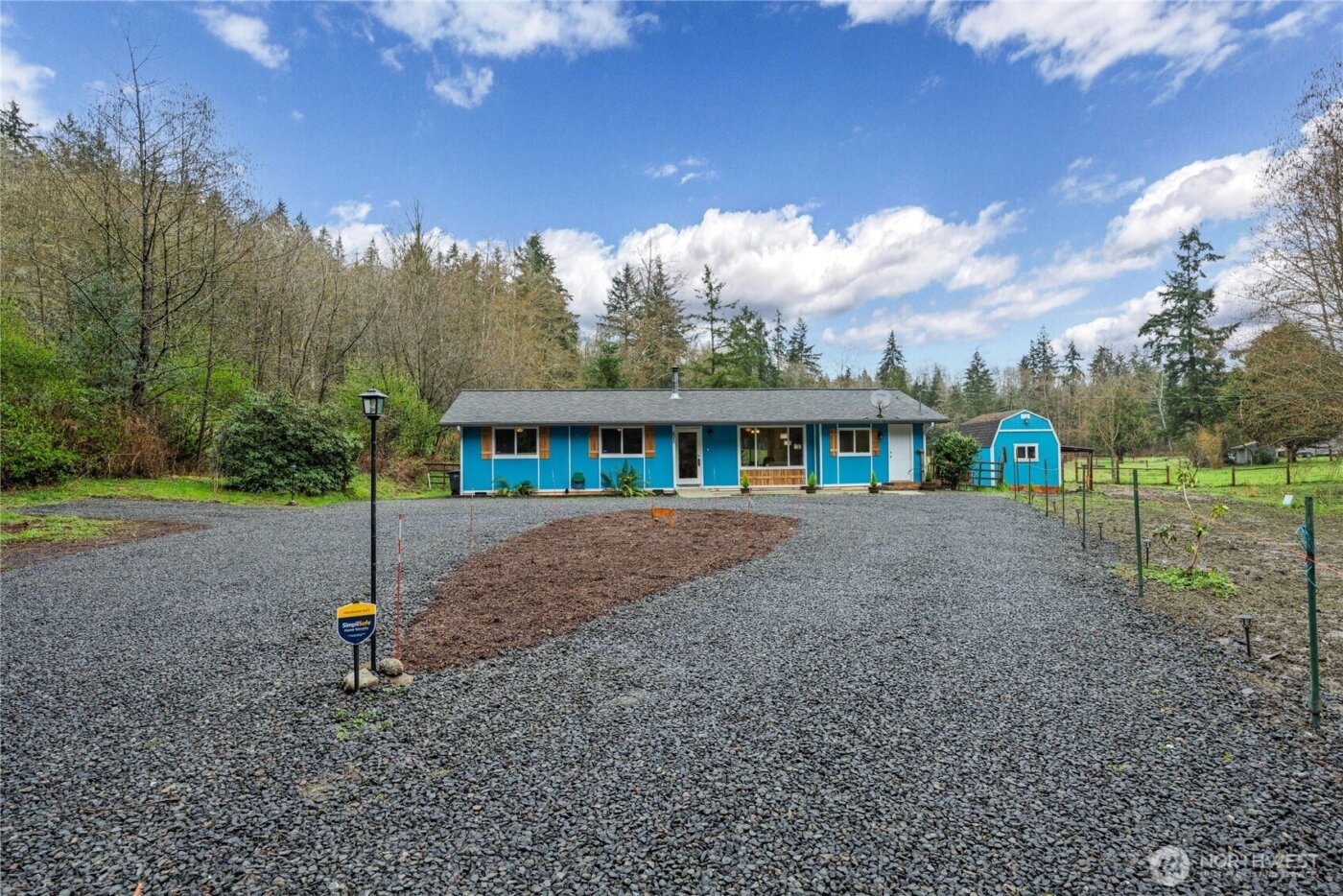 3050 NE Sawdust Hill Road , Poulsbo, WA 98370