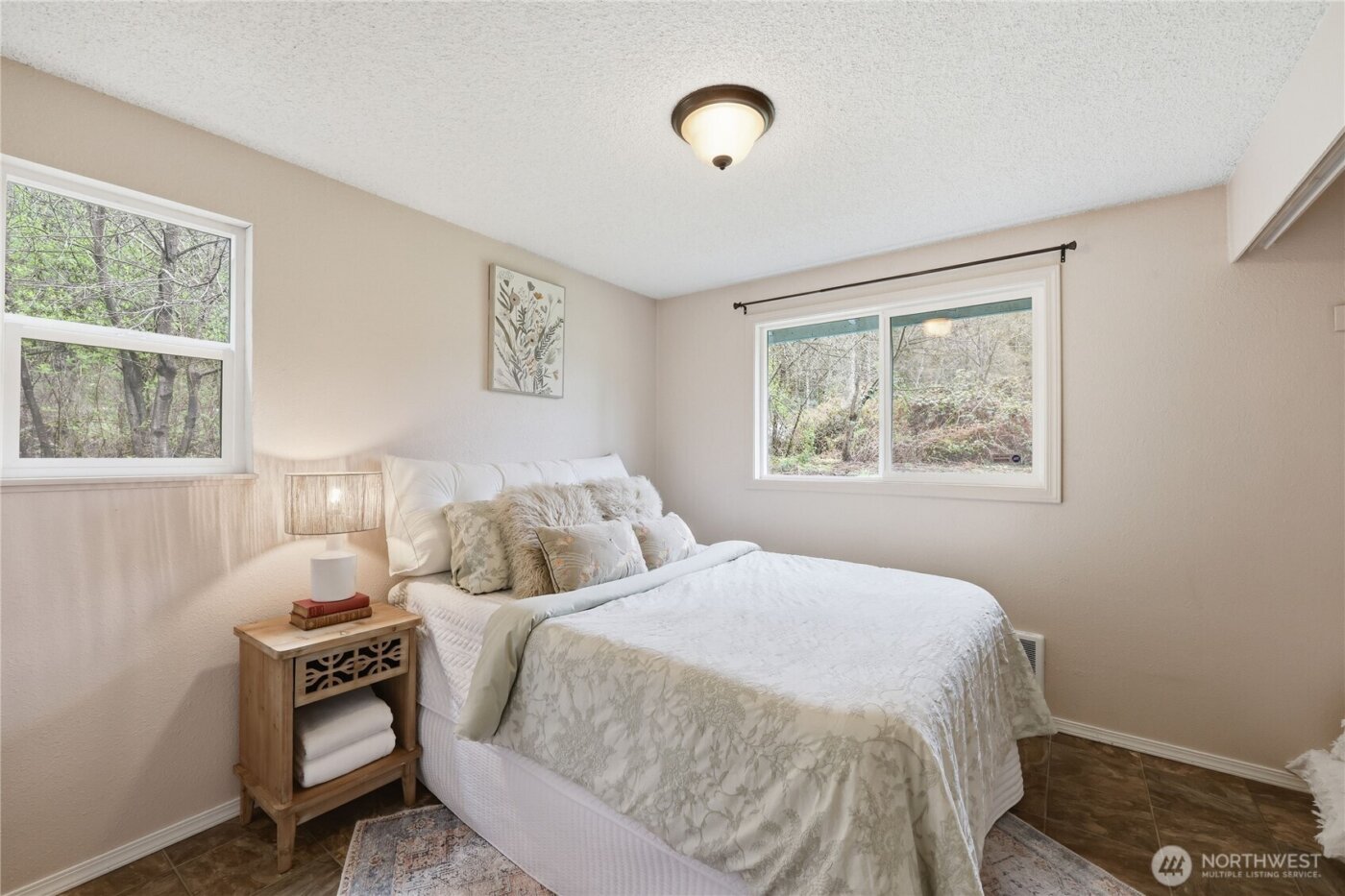 3050 NE Sawdust Hill Road , Poulsbo, WA 98370