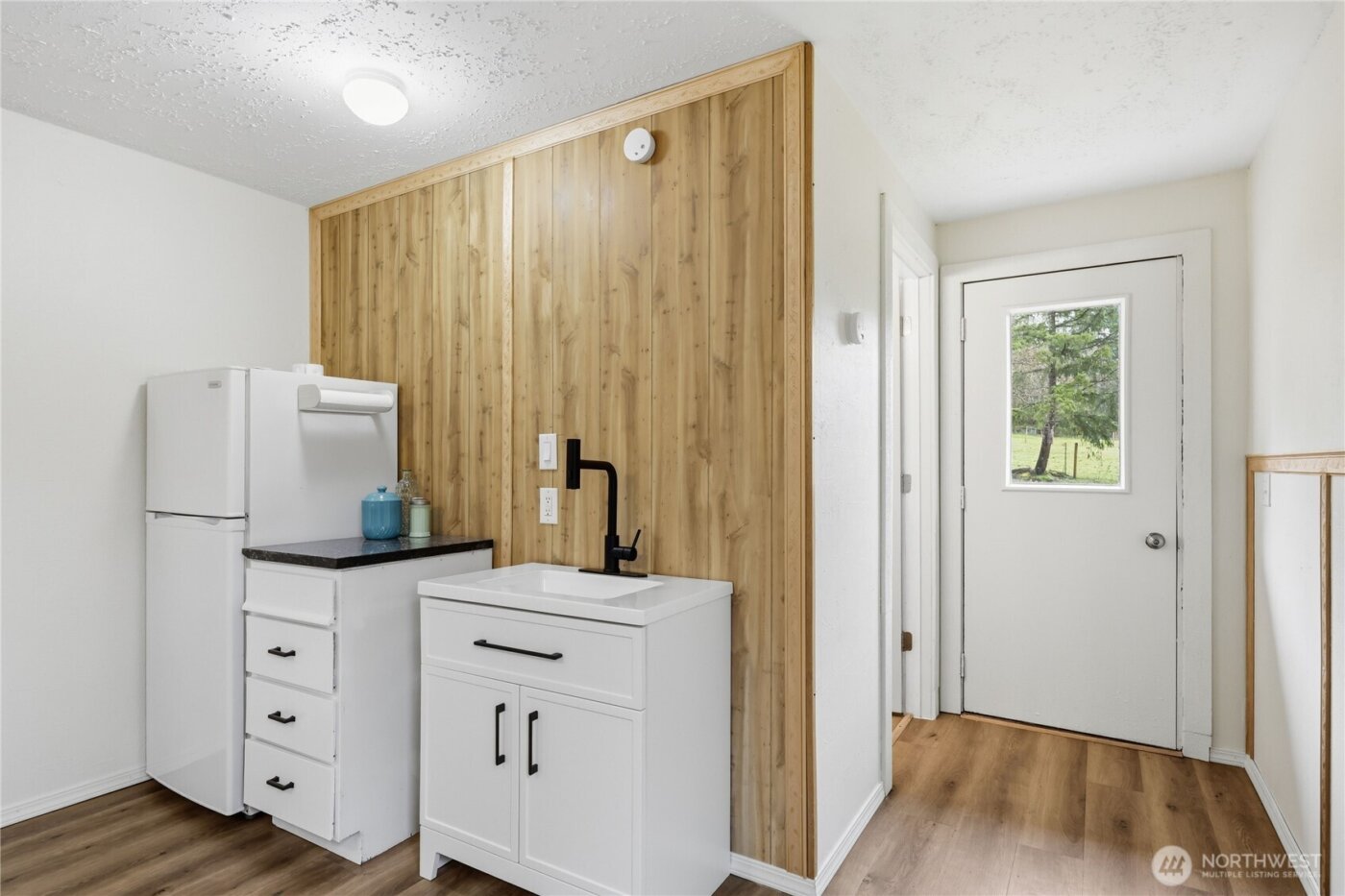 3050 NE Sawdust Hill Road , Poulsbo, WA 98370