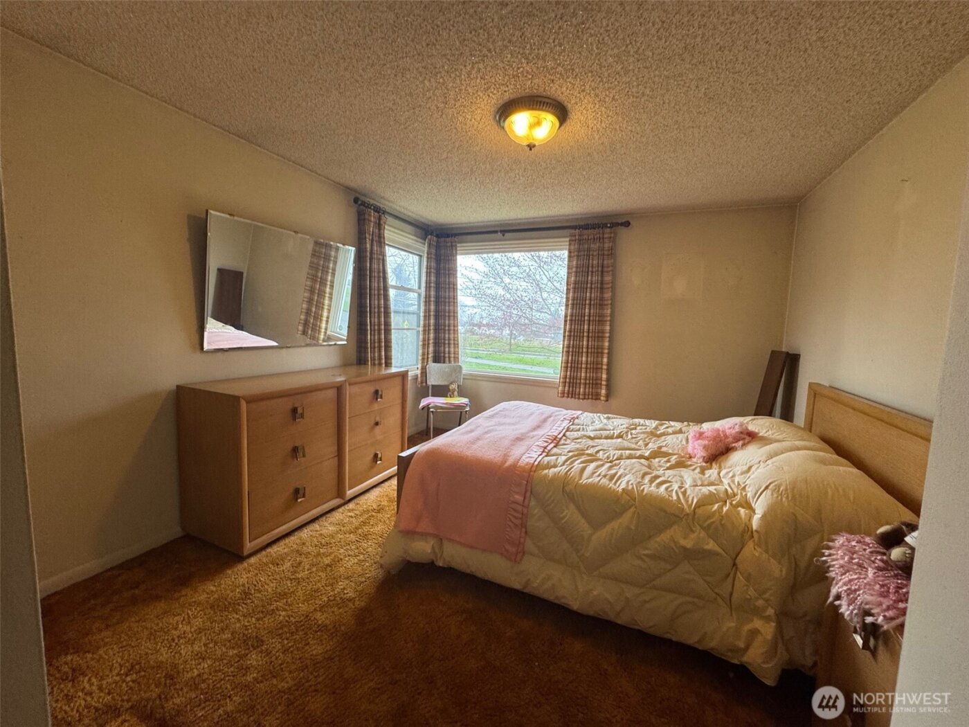 4942 Beacon Ave , Seattle, WA 98108