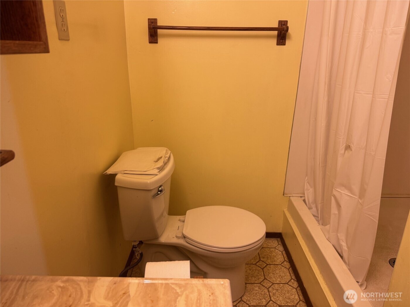 4942 Beacon Ave , Seattle, WA 98108