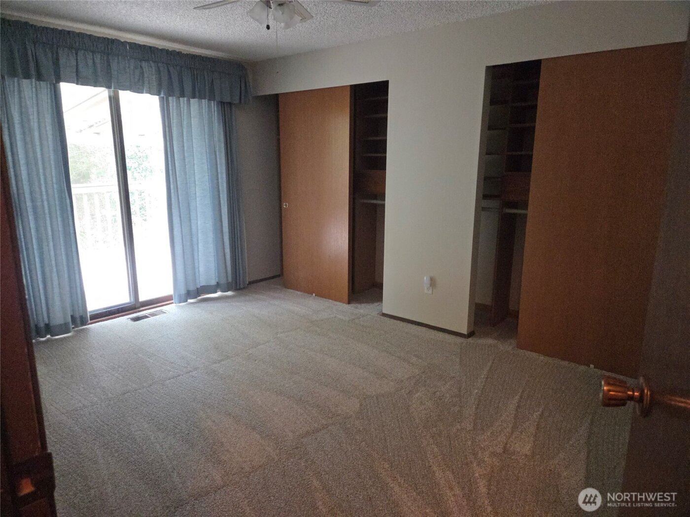 4725 272nd Avenue NE, Redmond, WA 98053