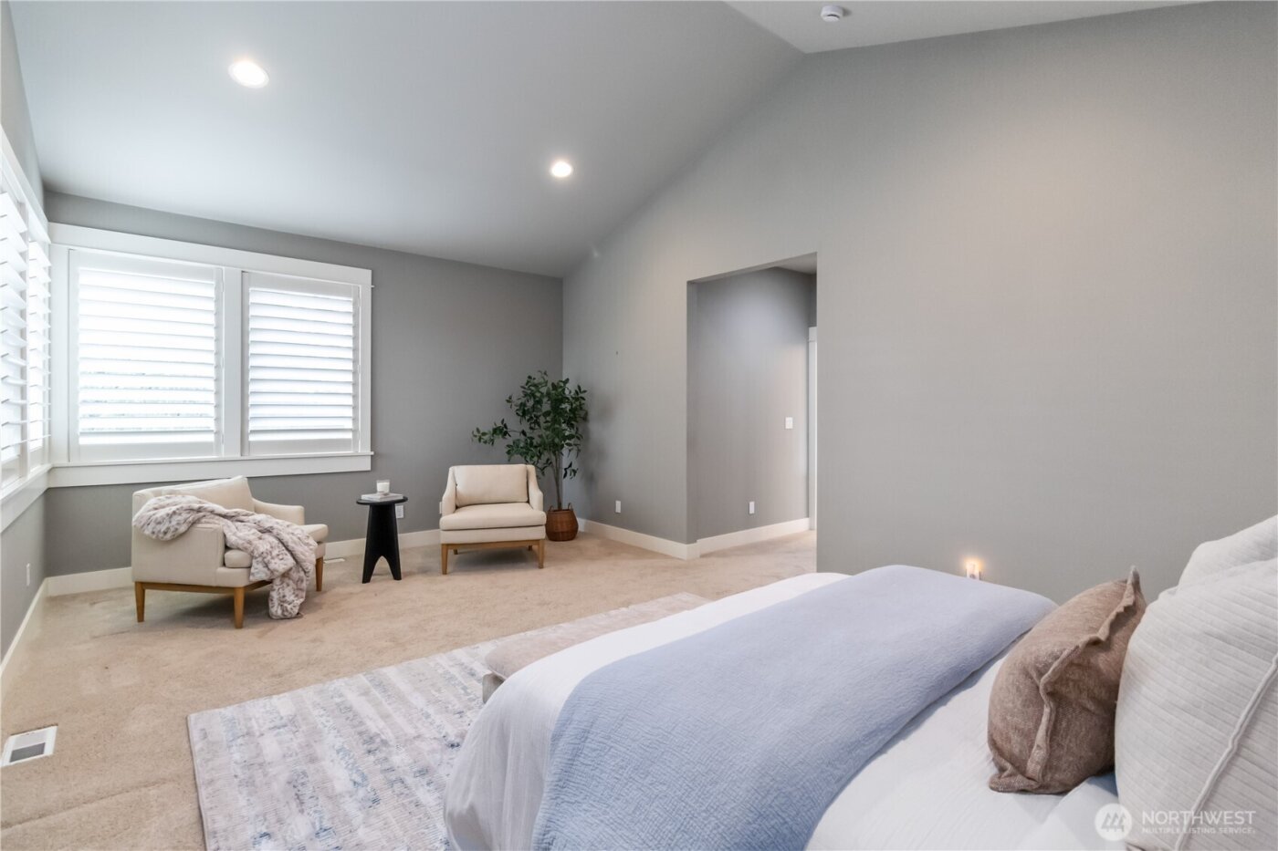 3232 112th Avenue SE, Bellevue, WA 98004