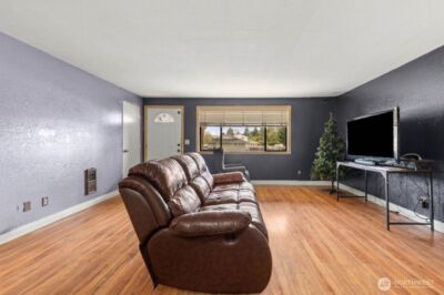 618 NW 4th Place , Battle Ground, WA 98604 - Photo 4