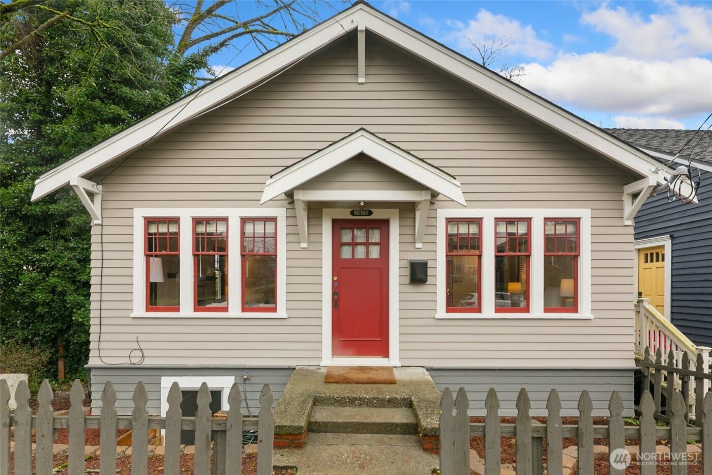 1815 29th Avenue S, Seattle, WA 98144