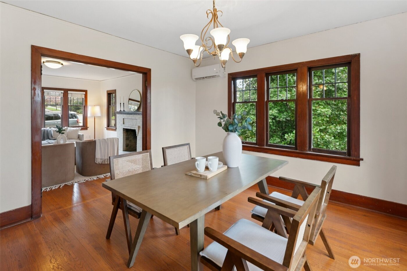 1815 29th Avenue S, Seattle, WA 98144