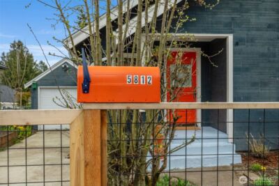 5812 46th Avenue S, Seattle, WA 98118 - Photo 3