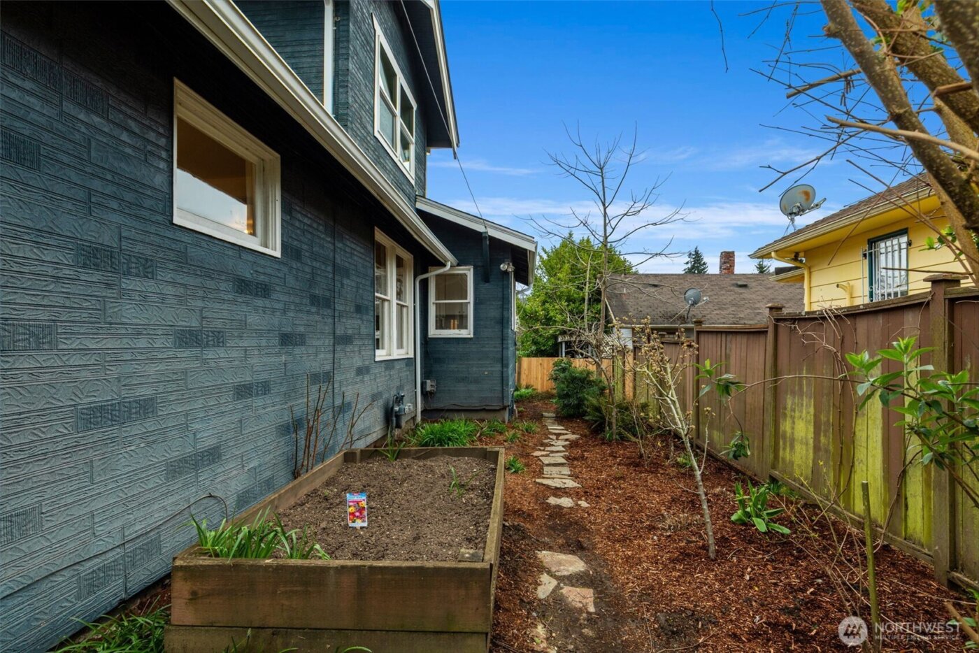5812 46th Avenue S, Seattle, WA 98118