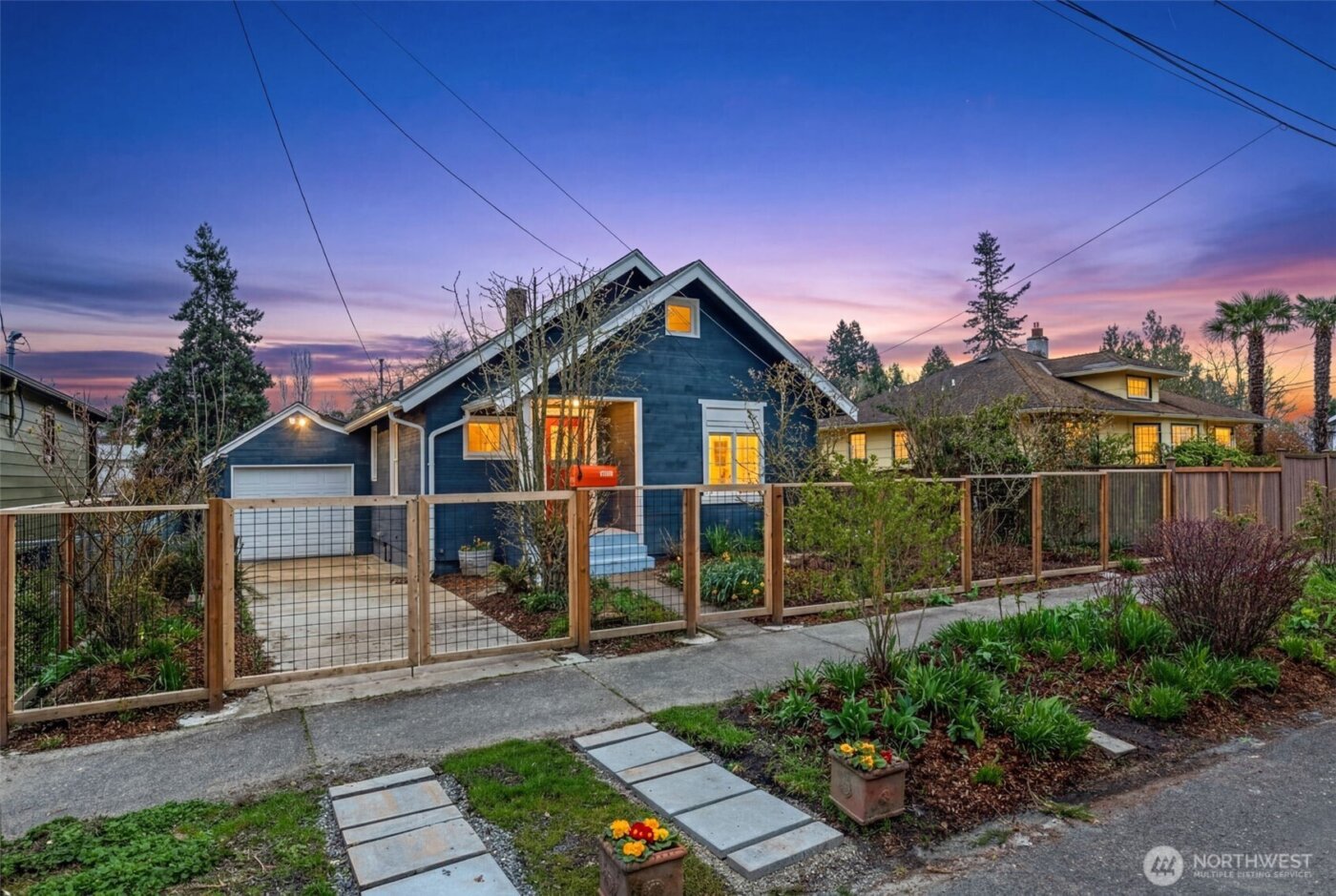 5812 46th Avenue S, Seattle, WA 98118