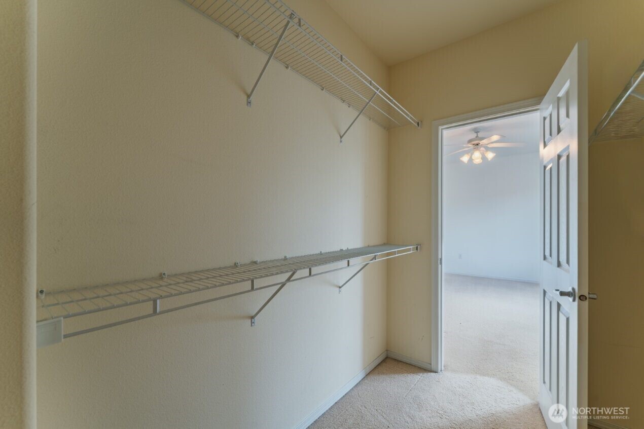 960 Lynnwood Court SE #1027, Renton, WA 98058-9384