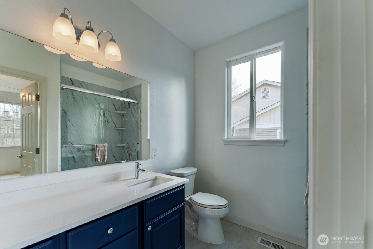 960 Lynnwood Court SE #1027, Renton, WA 98058-9384