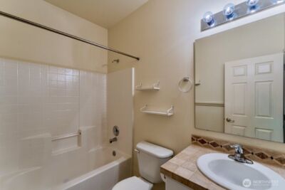 960 Lynnwood Court SE #1027, Renton, WA 98058-9384 - Photo 20