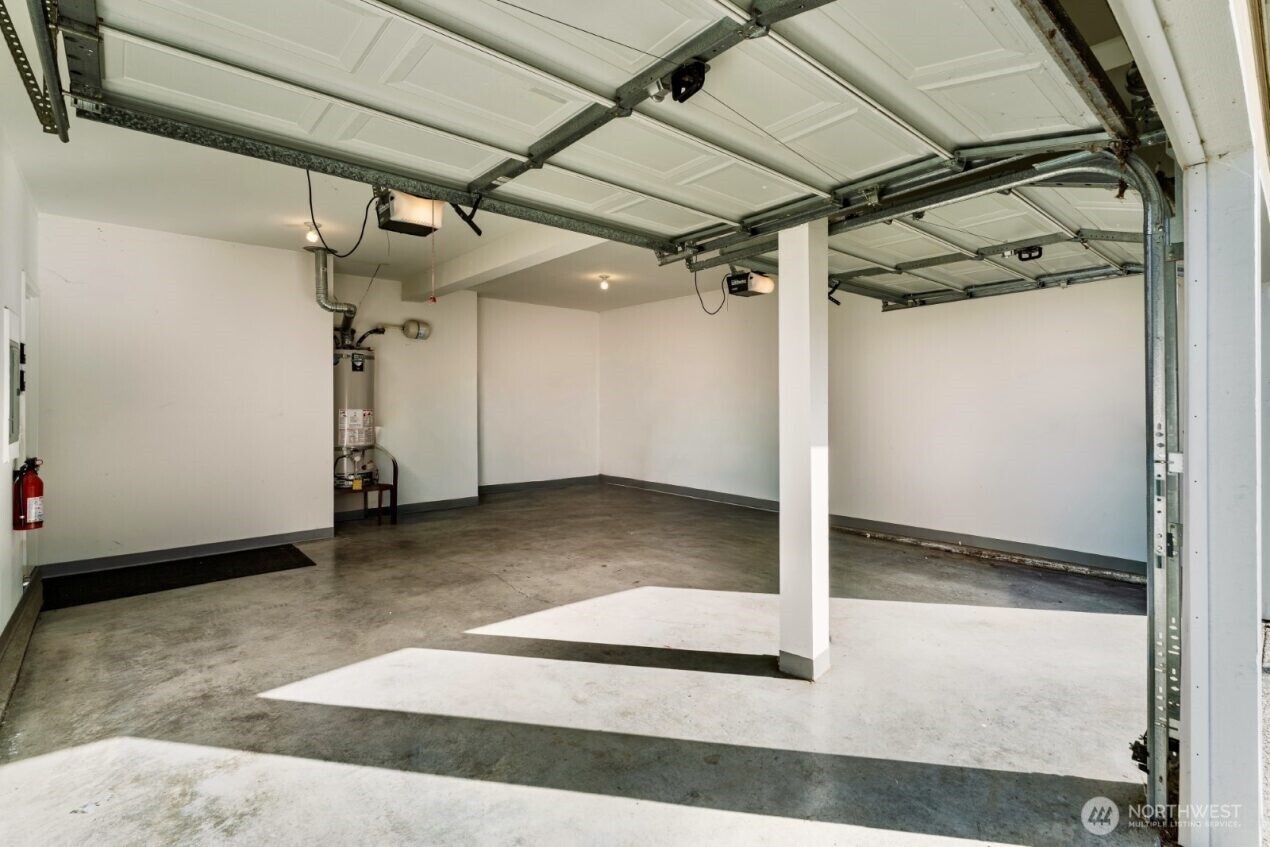 960 Lynnwood Court SE #1027, Renton, WA 98058-9384