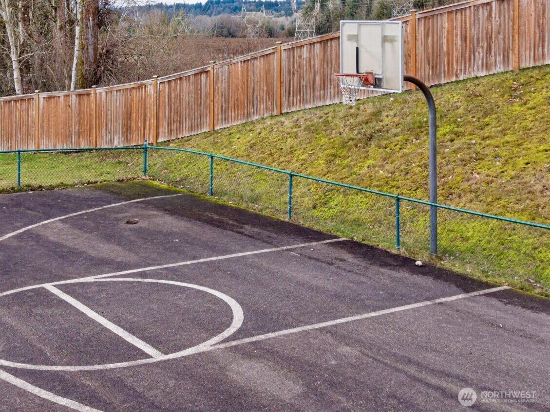 960 Lynnwood Court SE #1027, Renton, WA 98058-9384