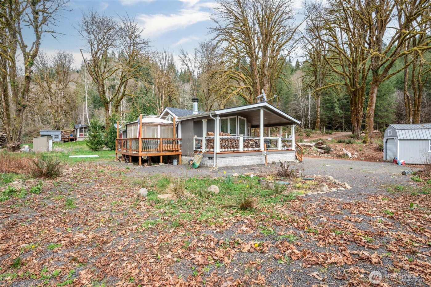 1955 Abernathy Creek Road , Longview, WA 98632