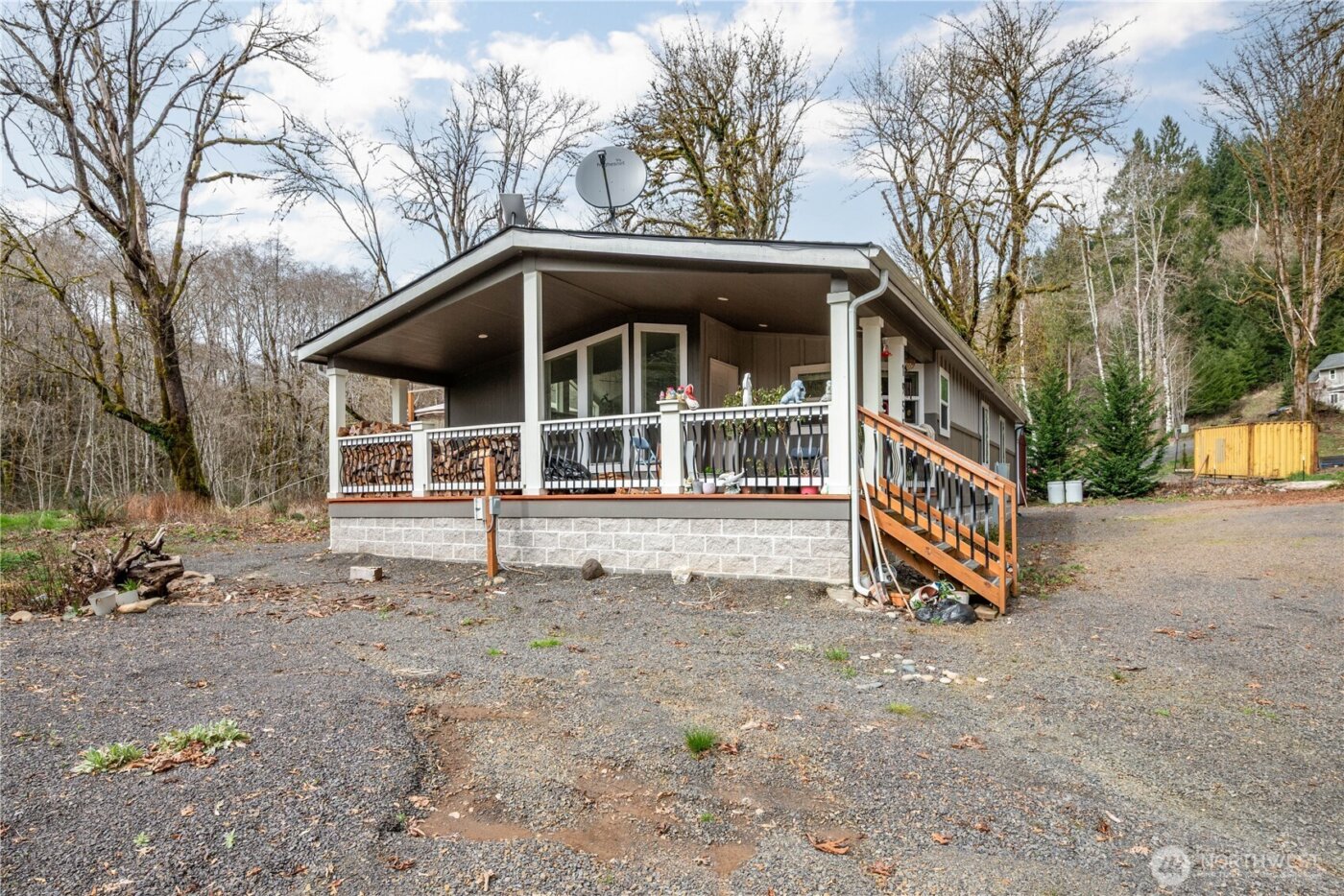 1955 Abernathy Creek Road , Longview, WA 98632