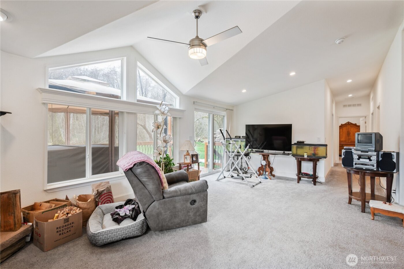 1955 Abernathy Creek Road , Longview, WA 98632