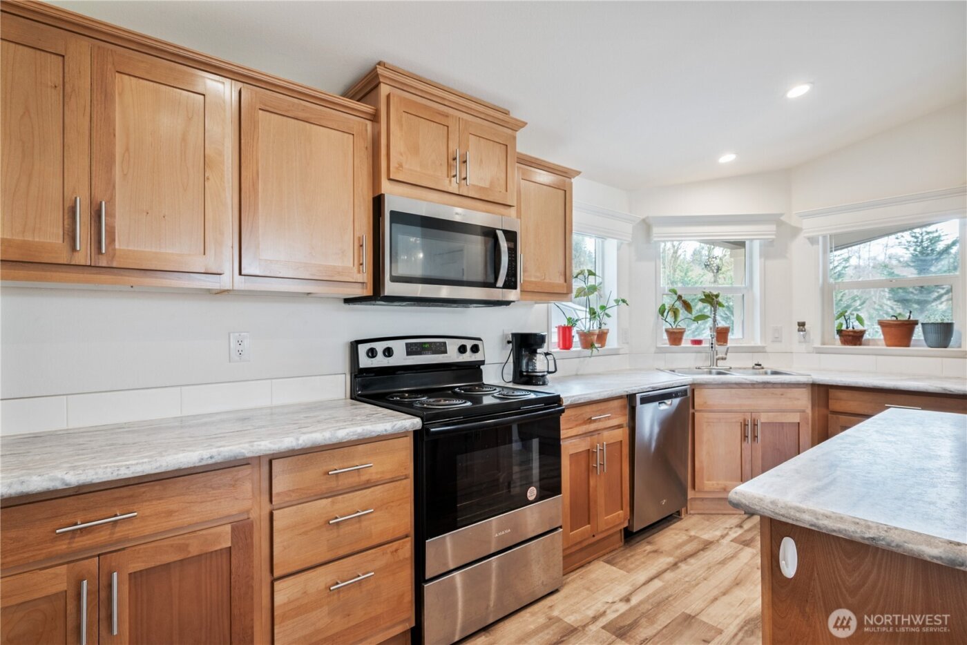 1955 Abernathy Creek Road , Longview, WA 98632