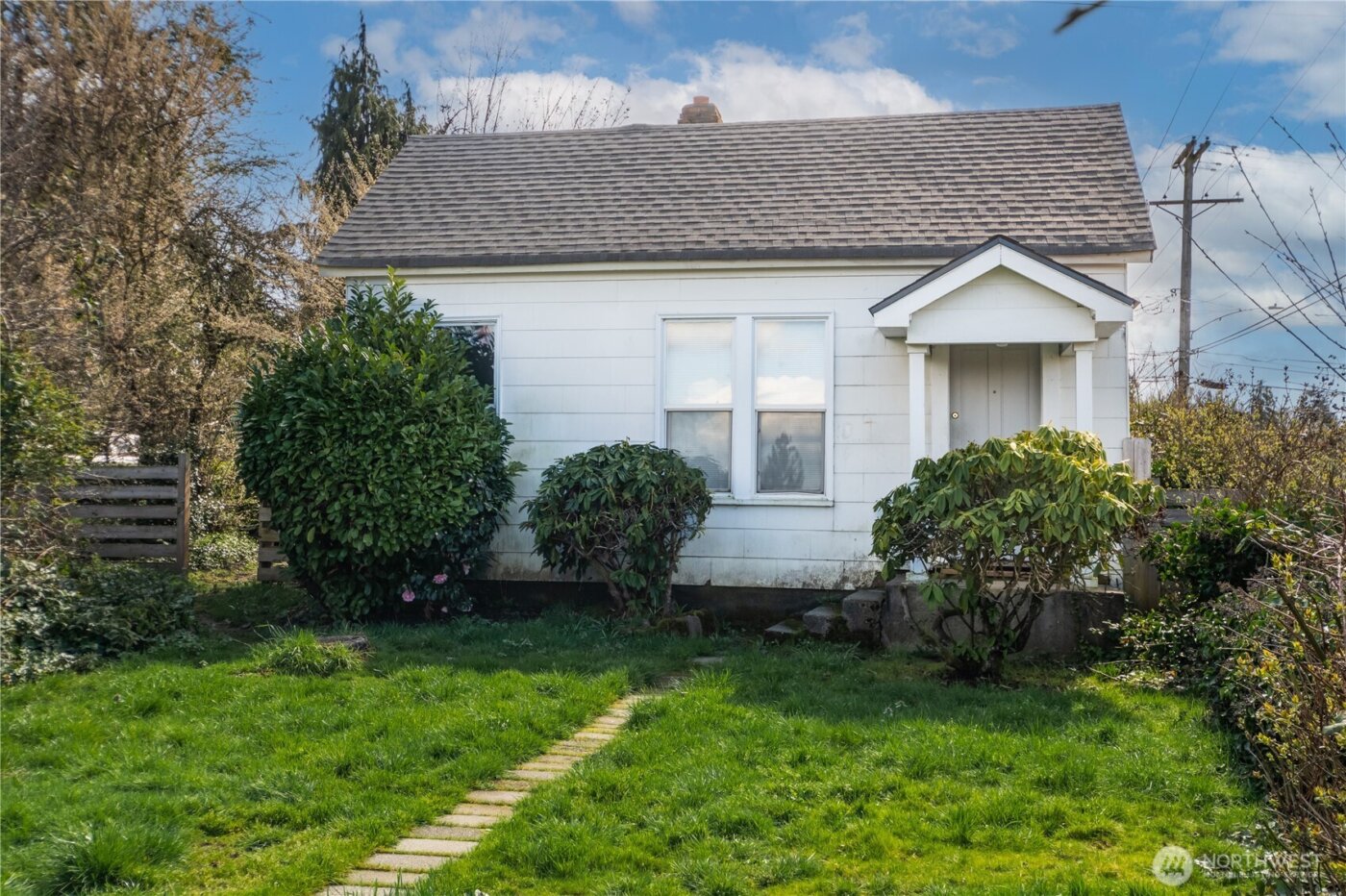 2202 E 32nd Street , Tacoma, WA 98404