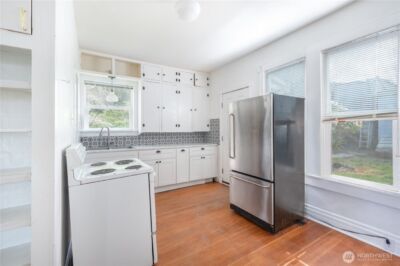 2202 E 32nd Street , Tacoma, WA 98404 - Photo 7