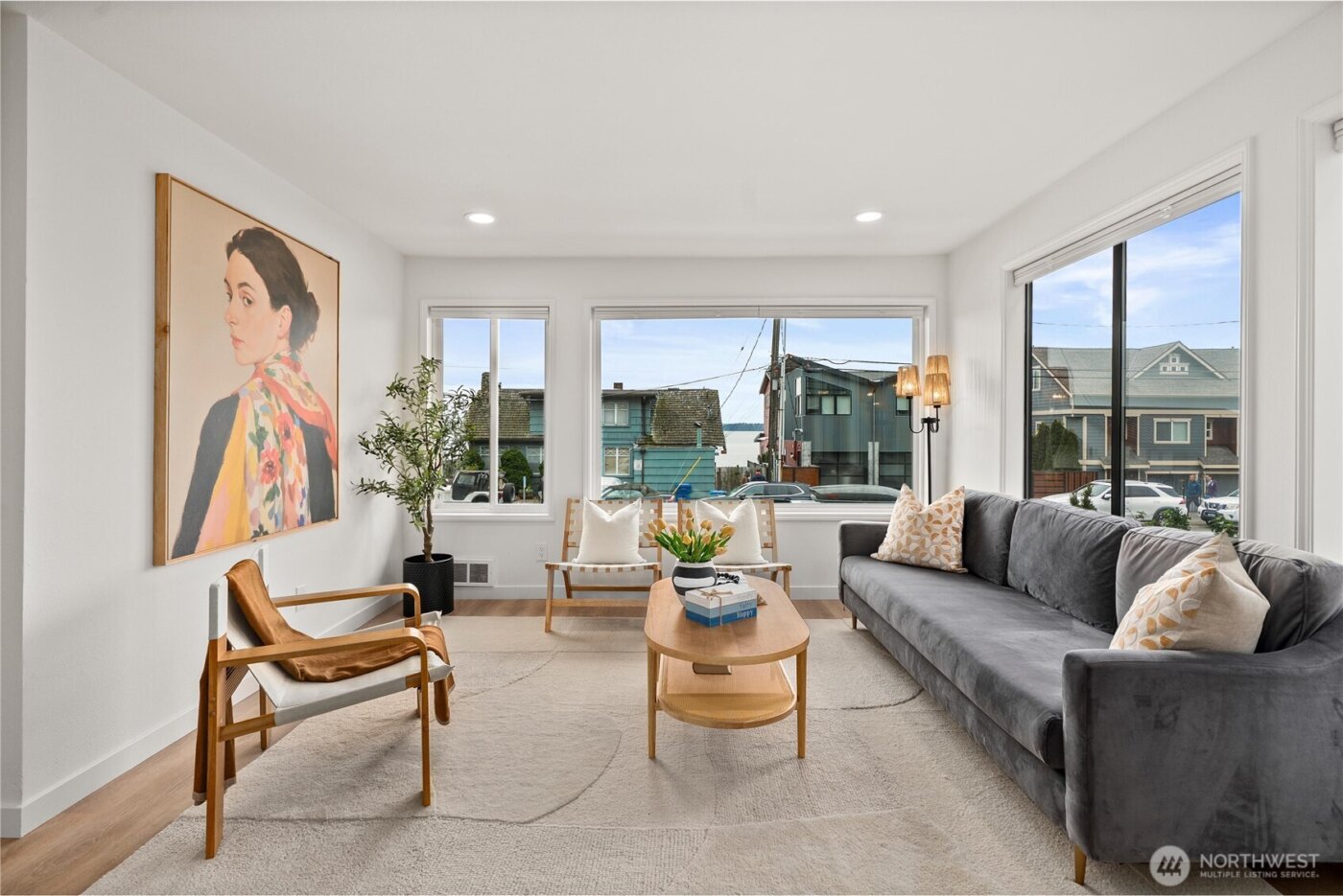 4226 Beach Drive SW #102, Seattle, WA 98116