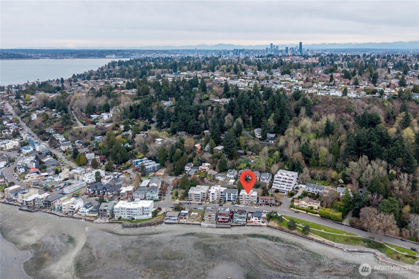 4226 Beach Drive SW #102, Seattle, WA 98116