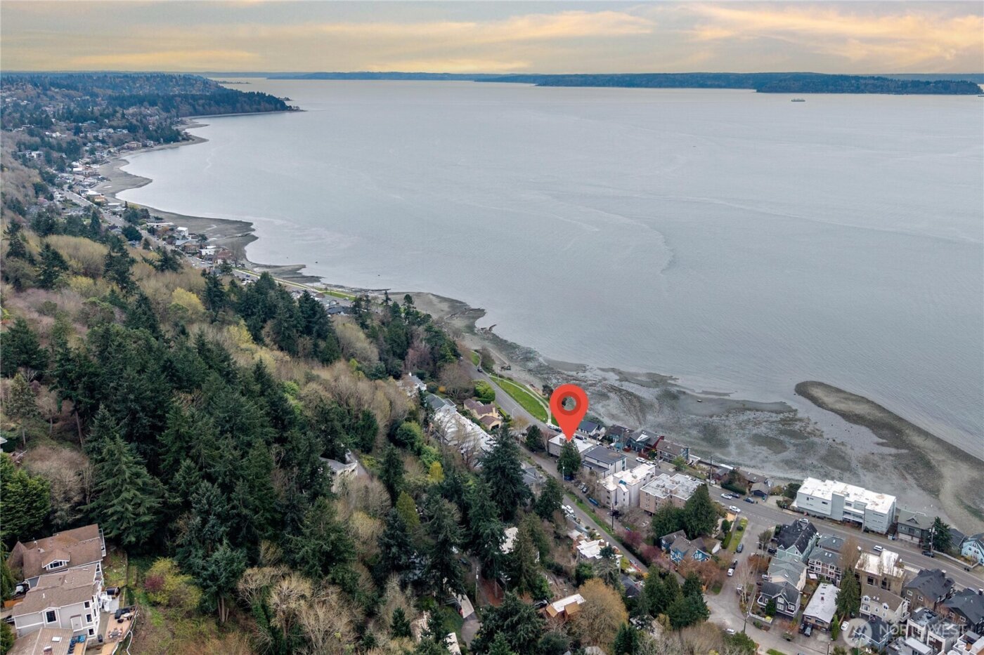 4226 Beach Drive SW #102, Seattle, WA 98116