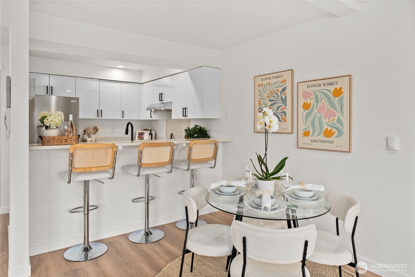 4226 Beach Drive SW #102, Seattle, WA 98116