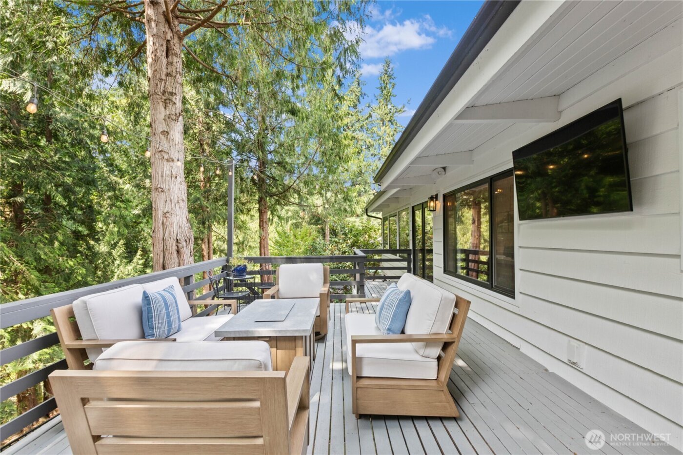 3227 103rd Place NE, Bellevue, WA 98004