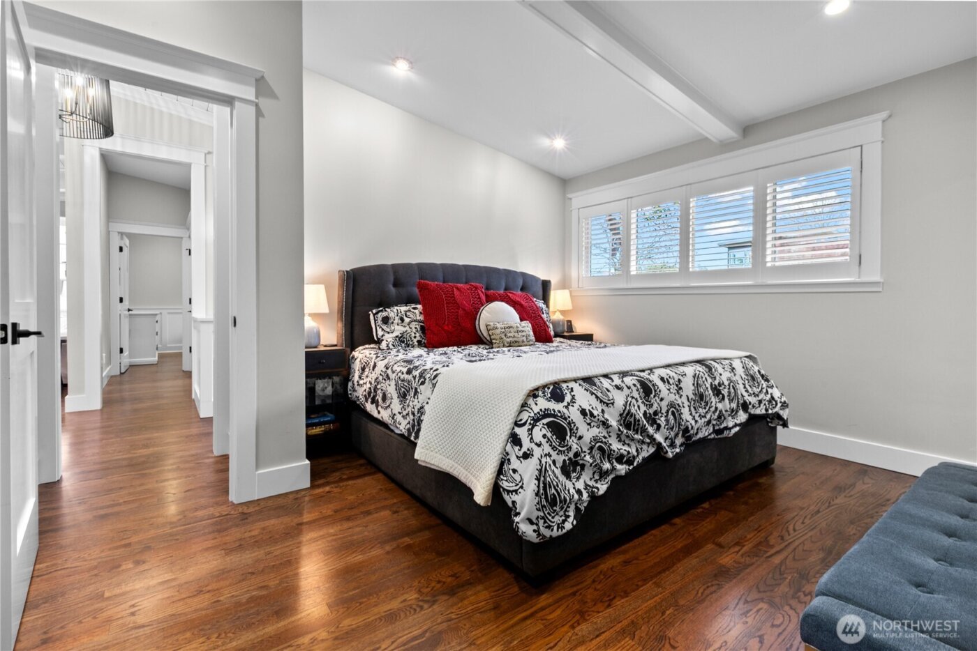 3227 103rd Place NE, Bellevue, WA 98004