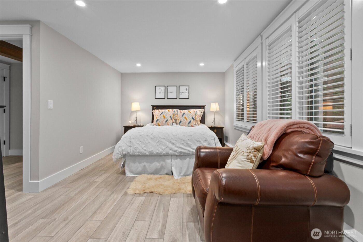 3227 103rd Place NE, Bellevue, WA 98004