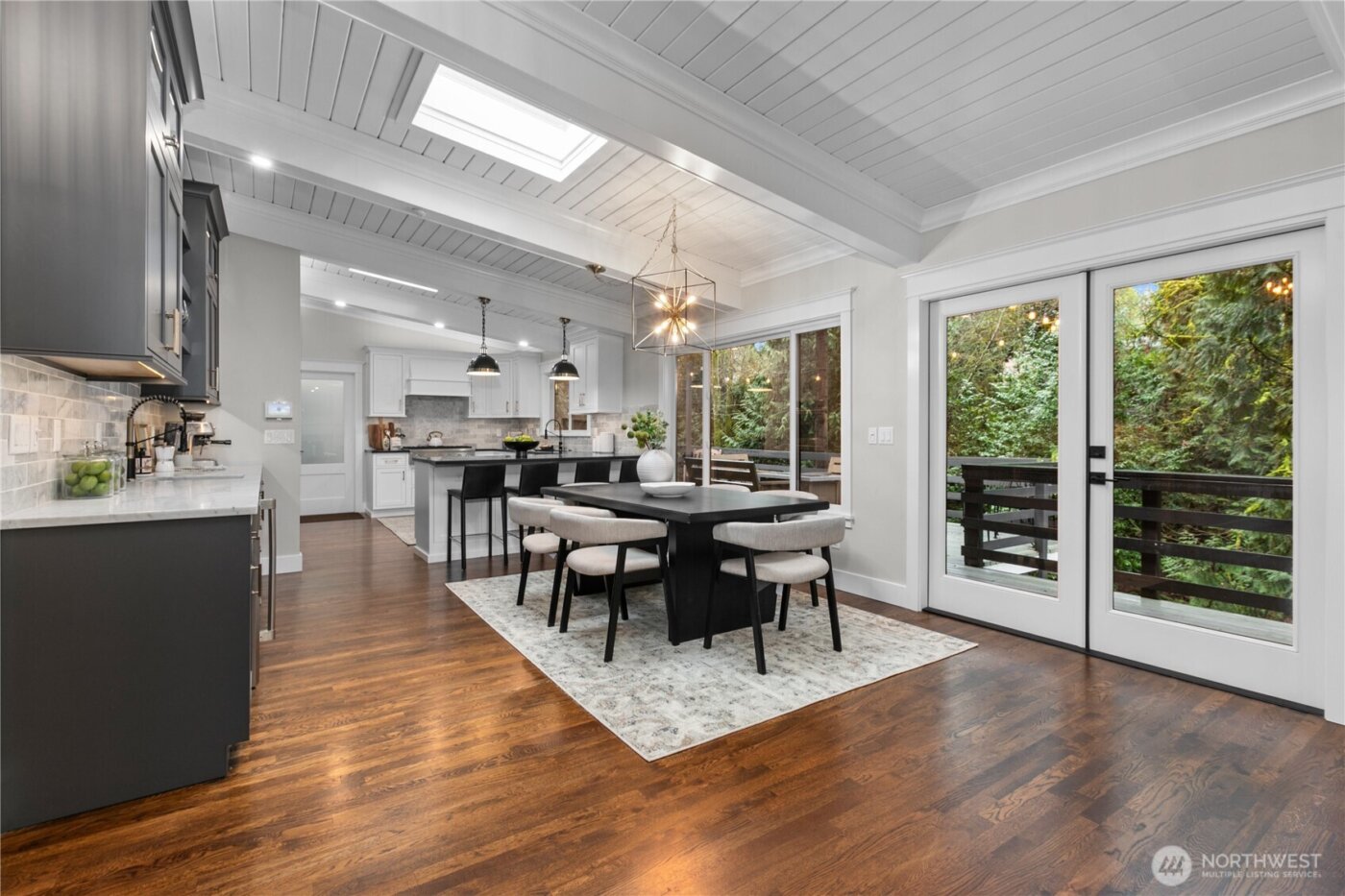 3227 103rd Place NE, Bellevue, WA 98004