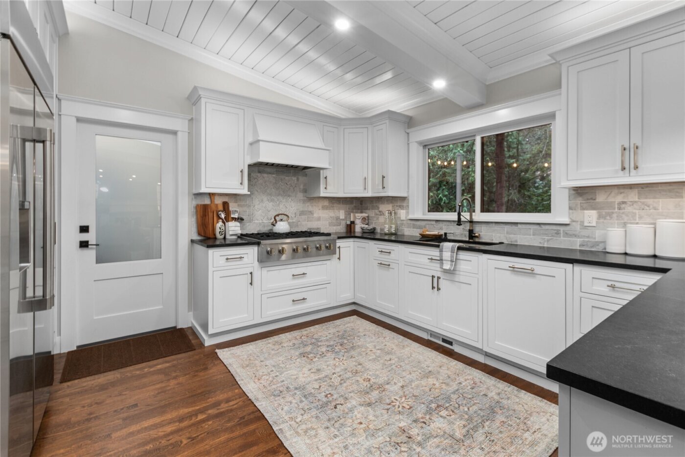 3227 103rd Place NE, Bellevue, WA 98004