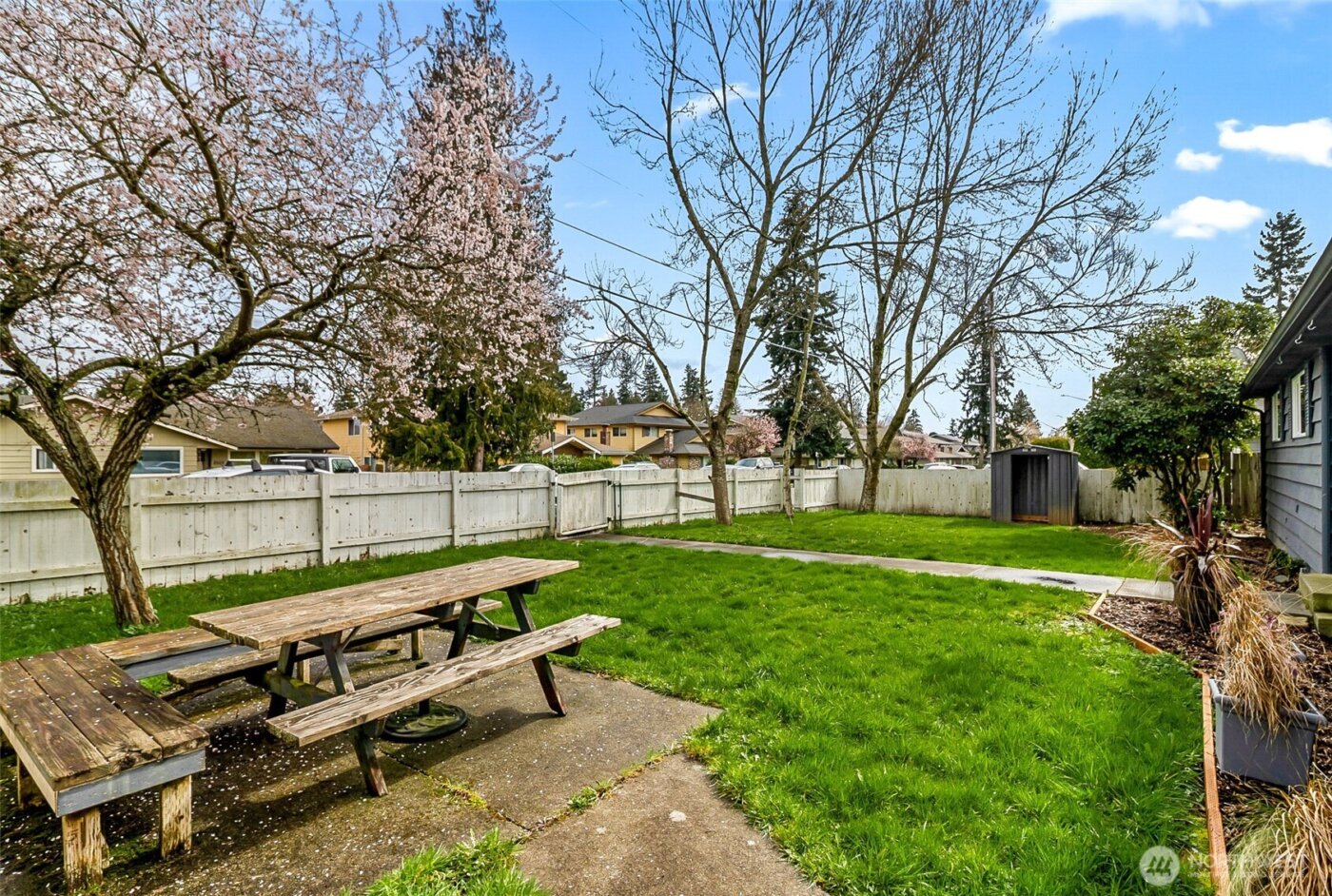 8526 8th Avenue W #A, Everett, WA 98204