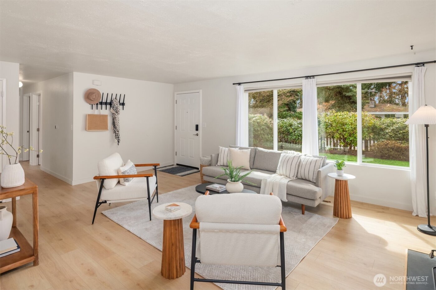 6717 193rd Street SW, Lynnwood, WA 98036