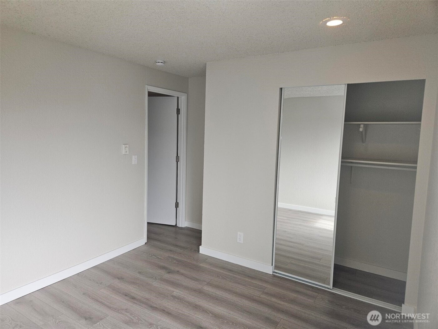 2611 NE 4th #234, Renton, WA 98056