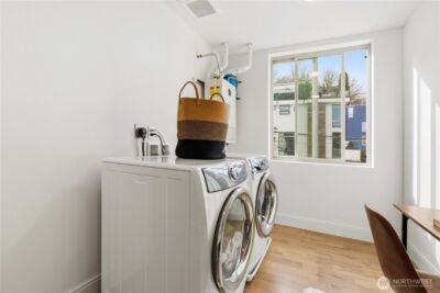 2001 13th Avenue W, Seattle, WA 98119-4429 - Photo 16