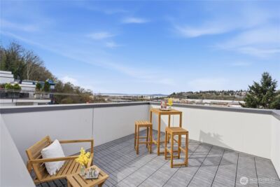 2001 13th Avenue W, Seattle, WA 98119-4429 - Photo 17