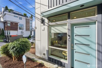 2001 13th Avenue W, Seattle, WA 98119-4429 - Photo 2