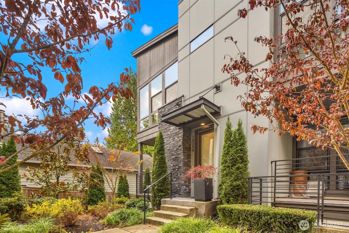 7829 NE 121st Lane #A, Kirkland, WA 98034