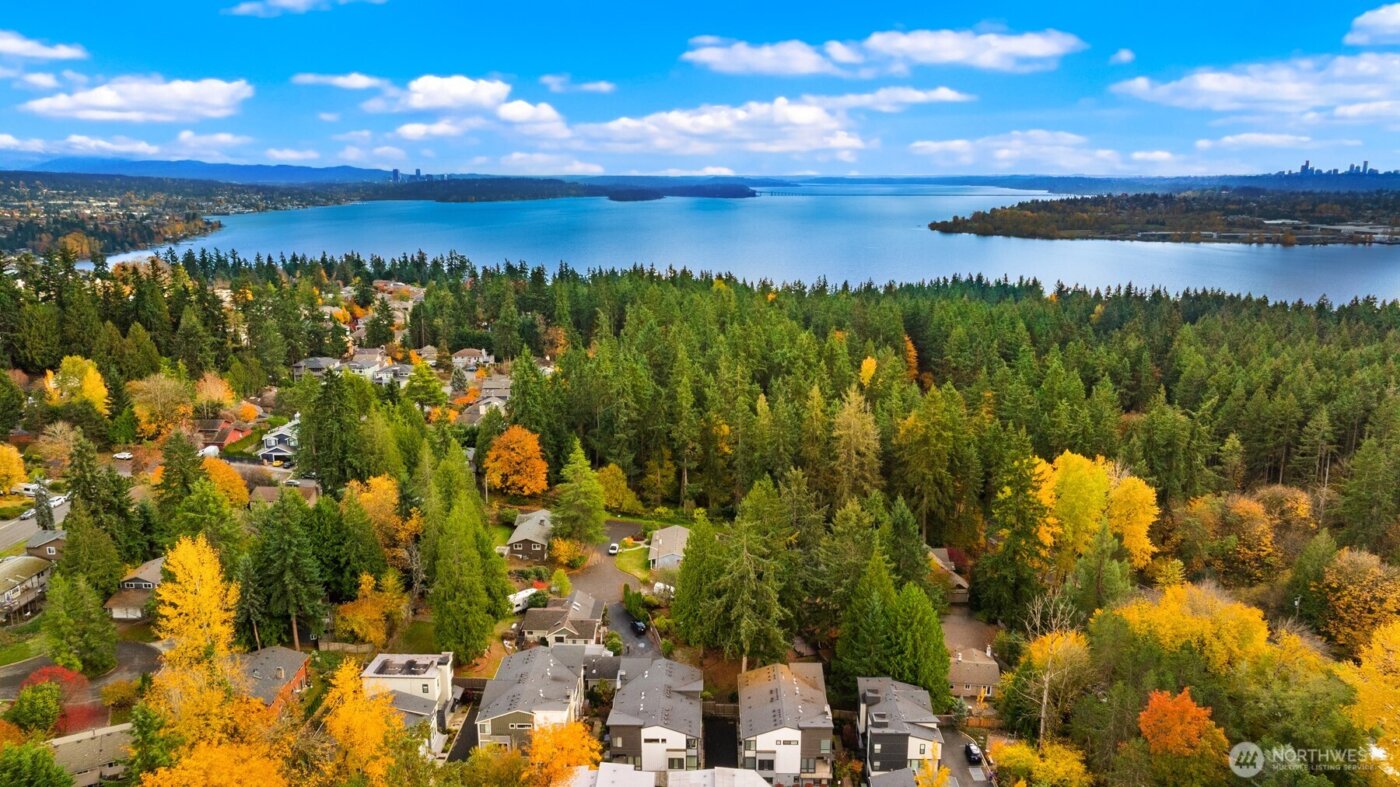 7829 NE 121st Lane #A, Kirkland, WA 98034