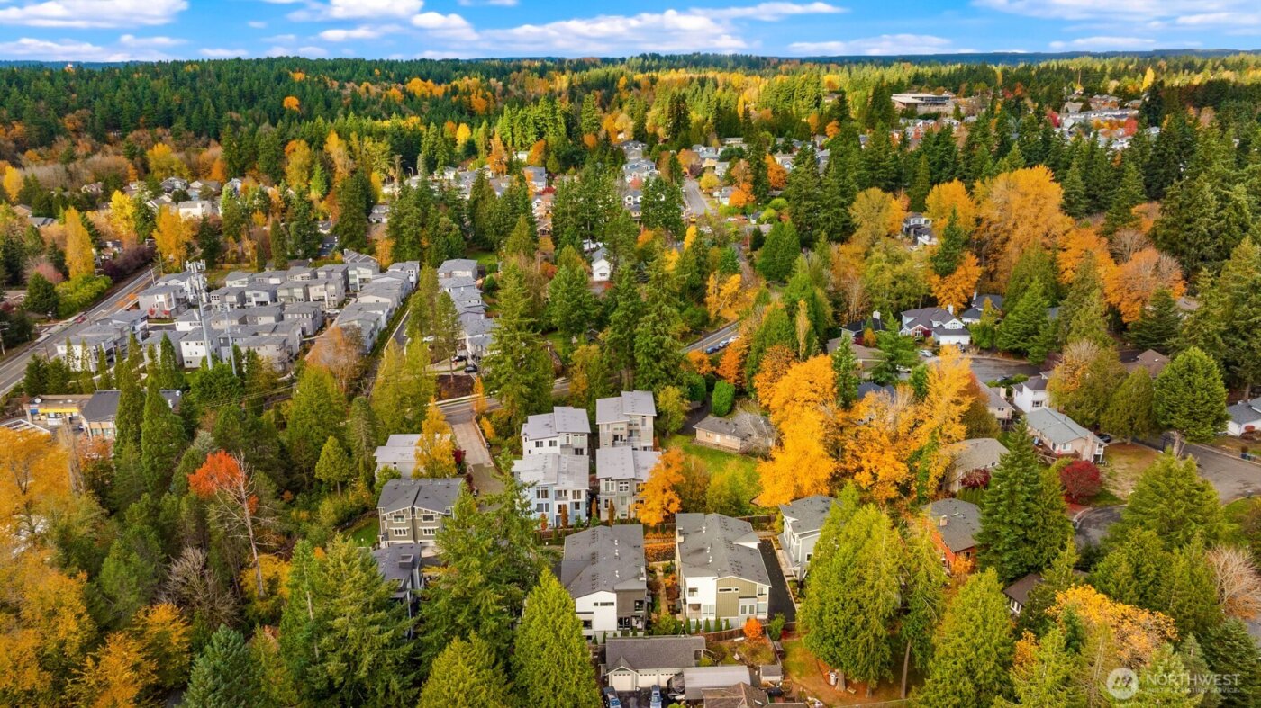 7829 NE 121st Lane #A, Kirkland, WA 98034