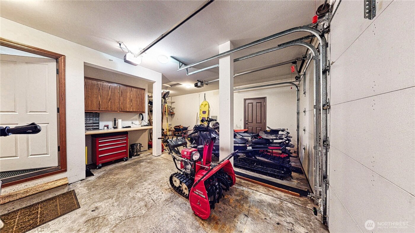 80 Evergreen Way , Easton, WA 98925