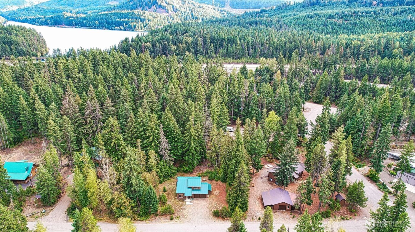 80 Evergreen Way , Easton, WA 98925