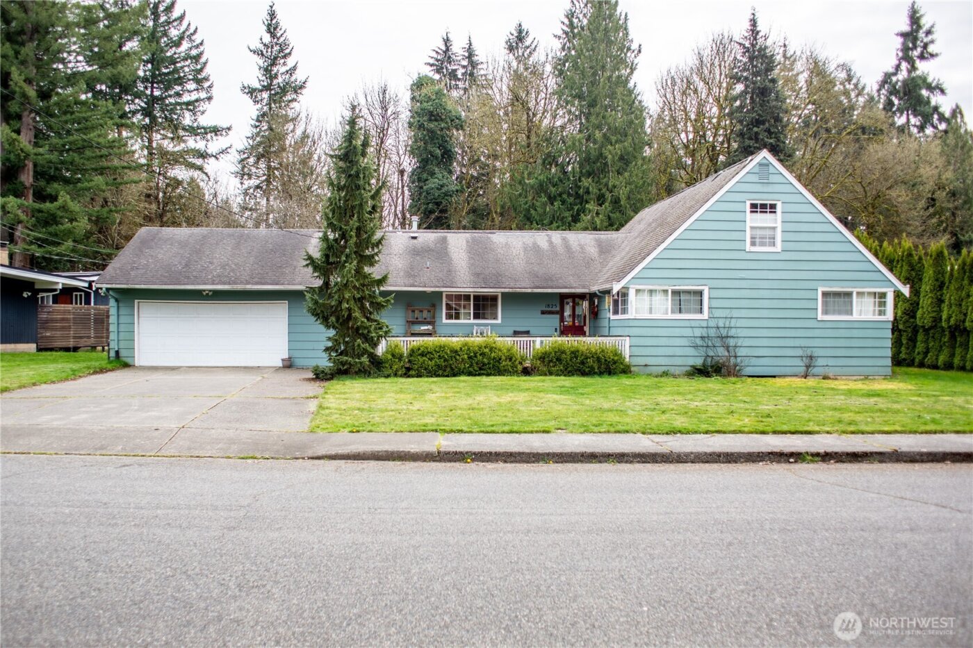1825 Forest Hill Drive SE, Olympia, WA 98501
