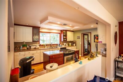 1825 Forest Hill Drive SE, Olympia, WA 98501 - Photo 8